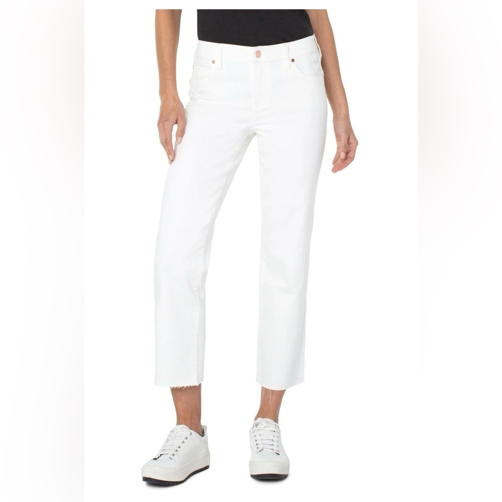 NWT Liverpool: Crop Kennedy
Straight Cut Hem Size: 10/30 Color:White